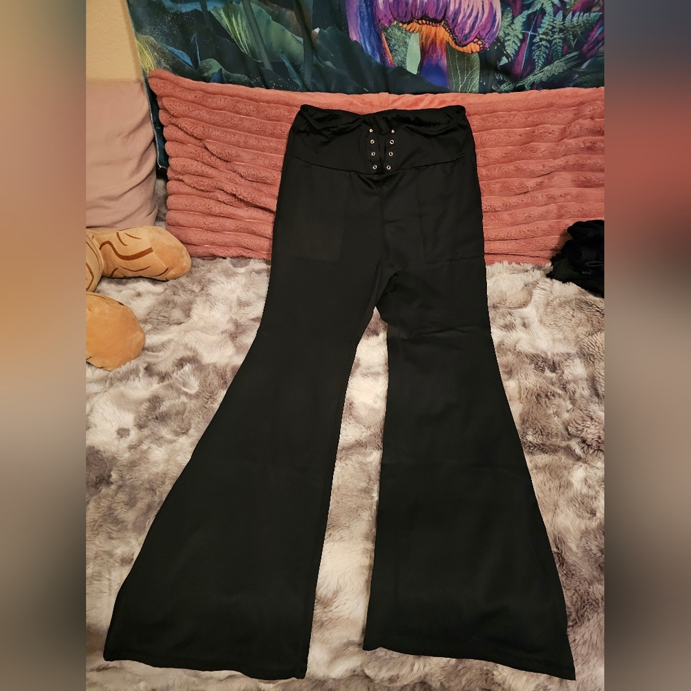 Halara flaired pants